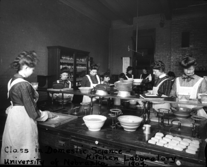 Domestic Science class prior to relocation to Home Economics building in 1909.