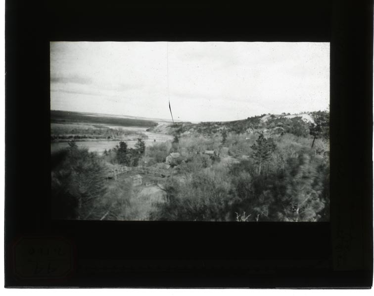 Original caption: Land slide on Niobrara, N.W. of Ainsworth below mouth of Plum Cr. Brown County. (121111-00055)