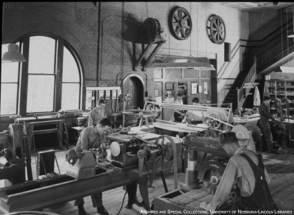 Domestic Science class prior to relocation to Home Economics building in 1909.