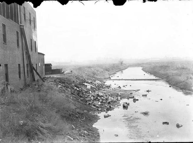 Original caption: Swingles establishment, where the leading Lincoln stink comes from, Salt Basin. Lancaster County.